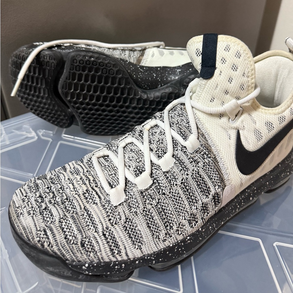 Nike kds rare size 11 m